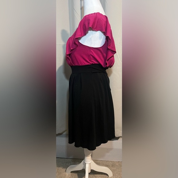 Speechless Sleeveless Ruffled Midi Dress - Picture 2 of 5